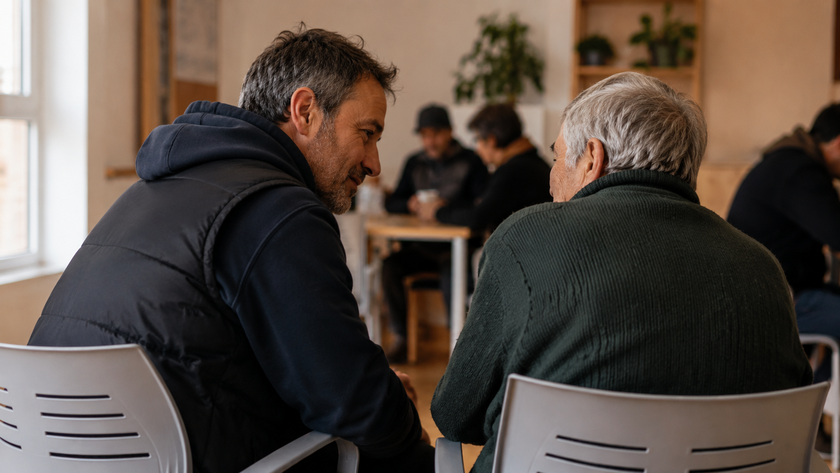 Persona mirando hacia el futuro